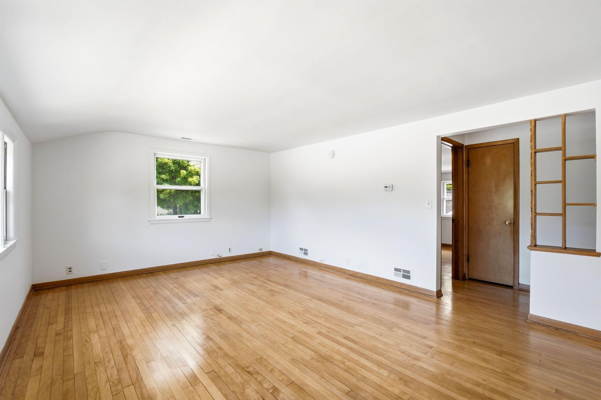 907 High St Unit: 907A