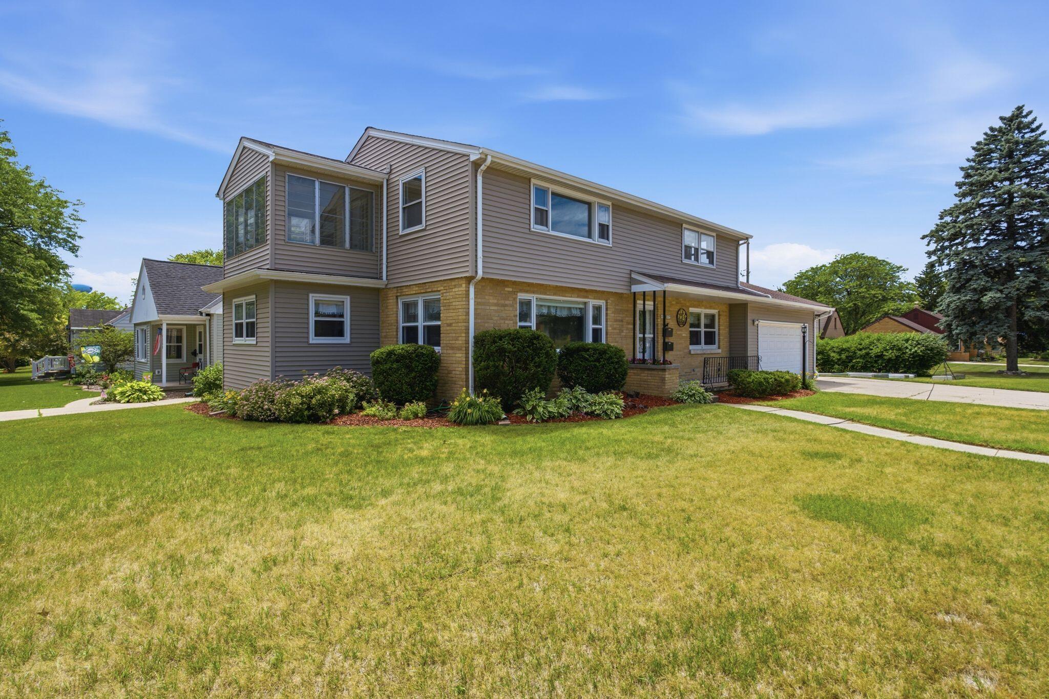 907 High St Unit: 907A