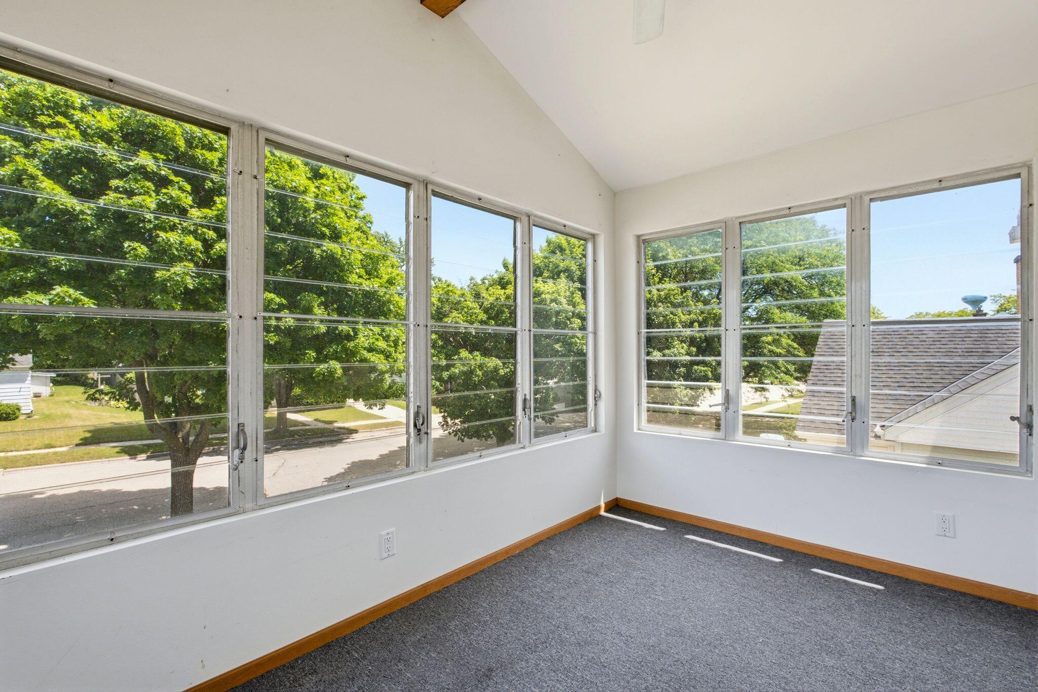 907 High St Unit: 907A