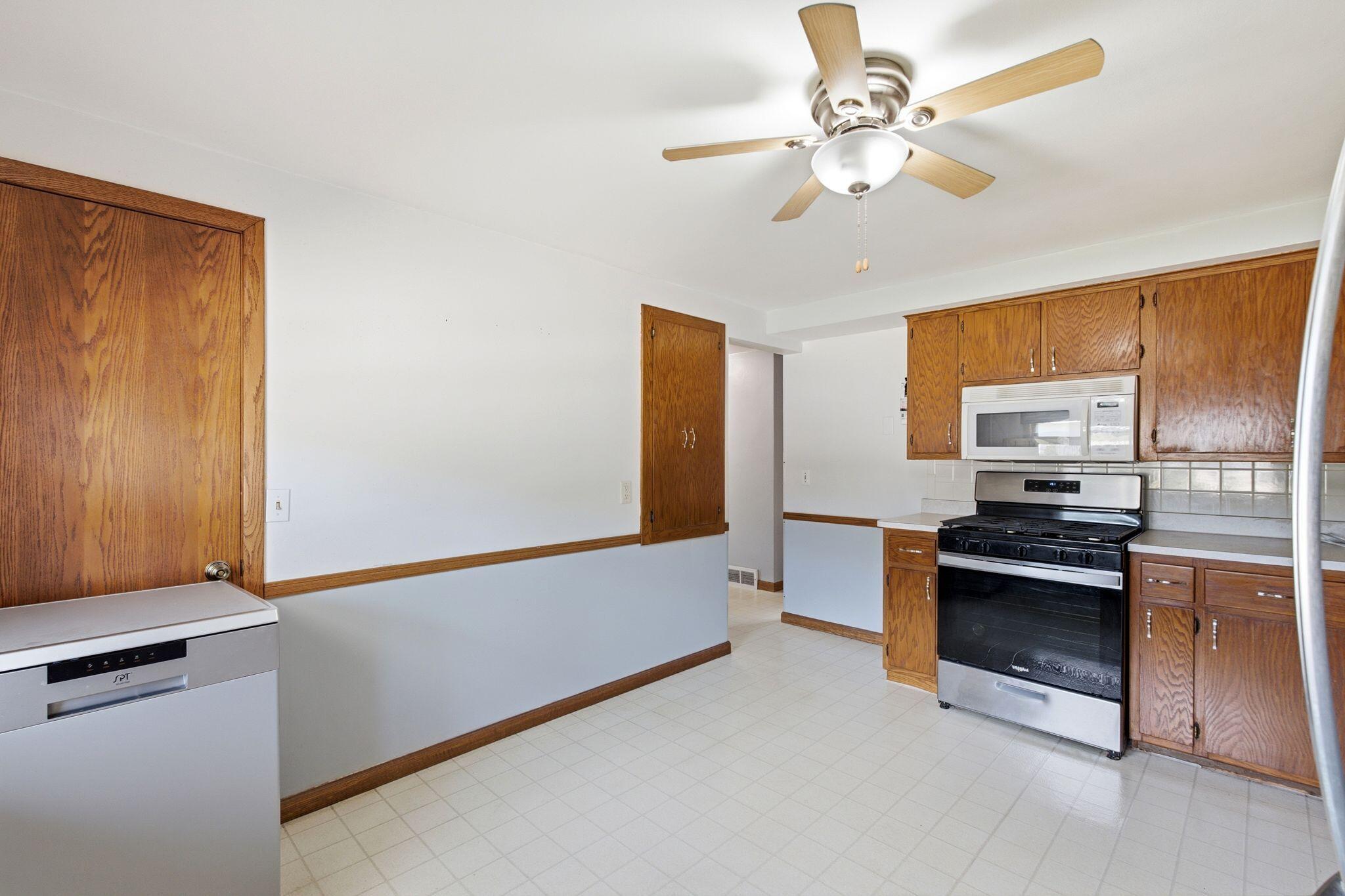 907 High St Unit: 907A