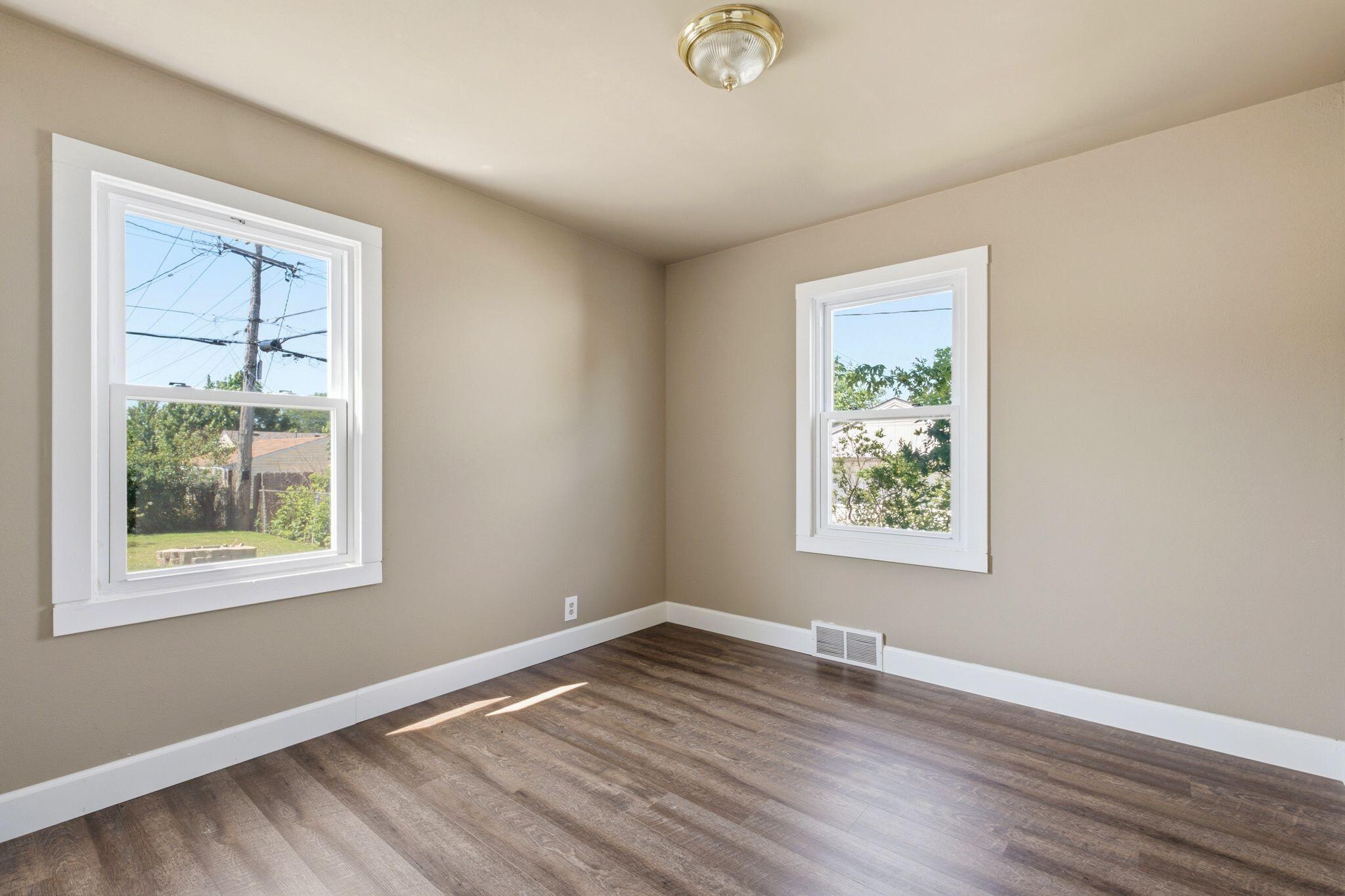 4837 W Lynndale Ave, 4839