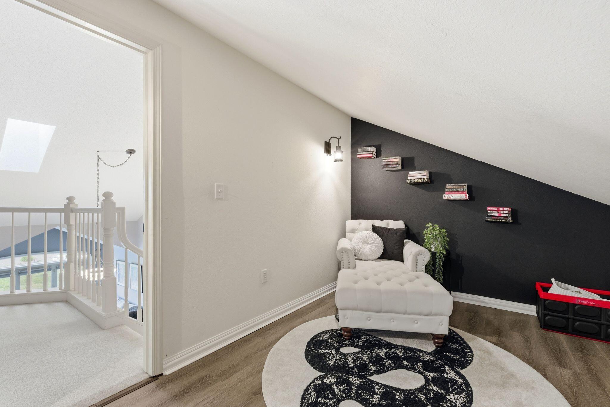 W240N2160 Dorchester Dr, 11B