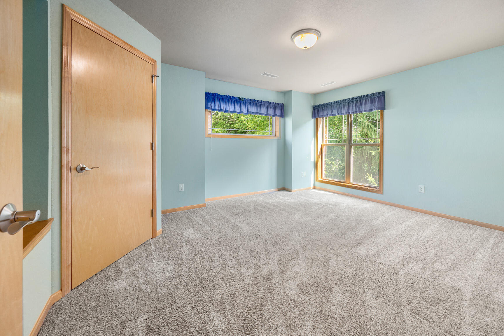 N82W13392 Fond du Lac Ave, 201