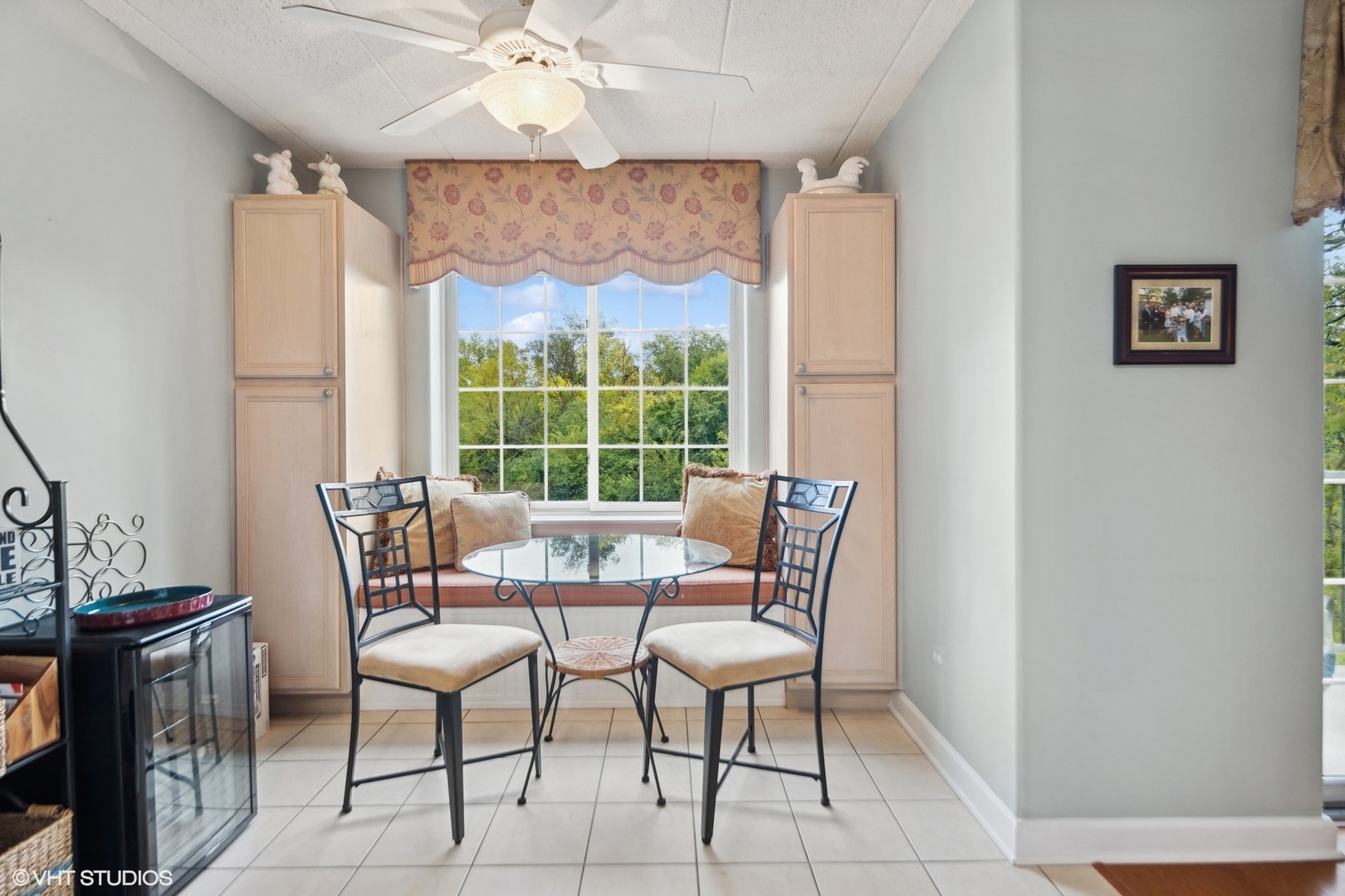 2300 Oakmont Way Unit: 207