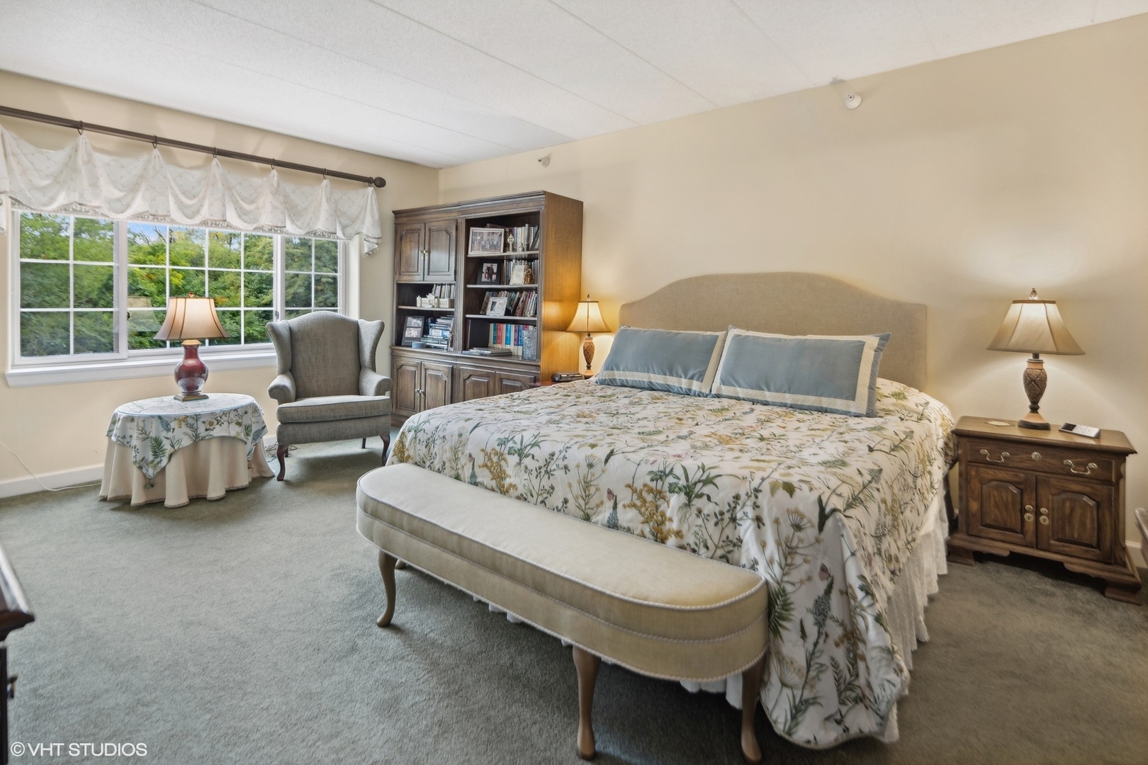 2300 Oakmont Way Unit: 207