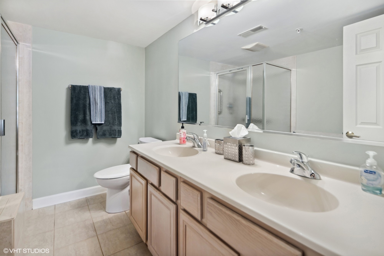 2300 Oakmont Way Unit: 207