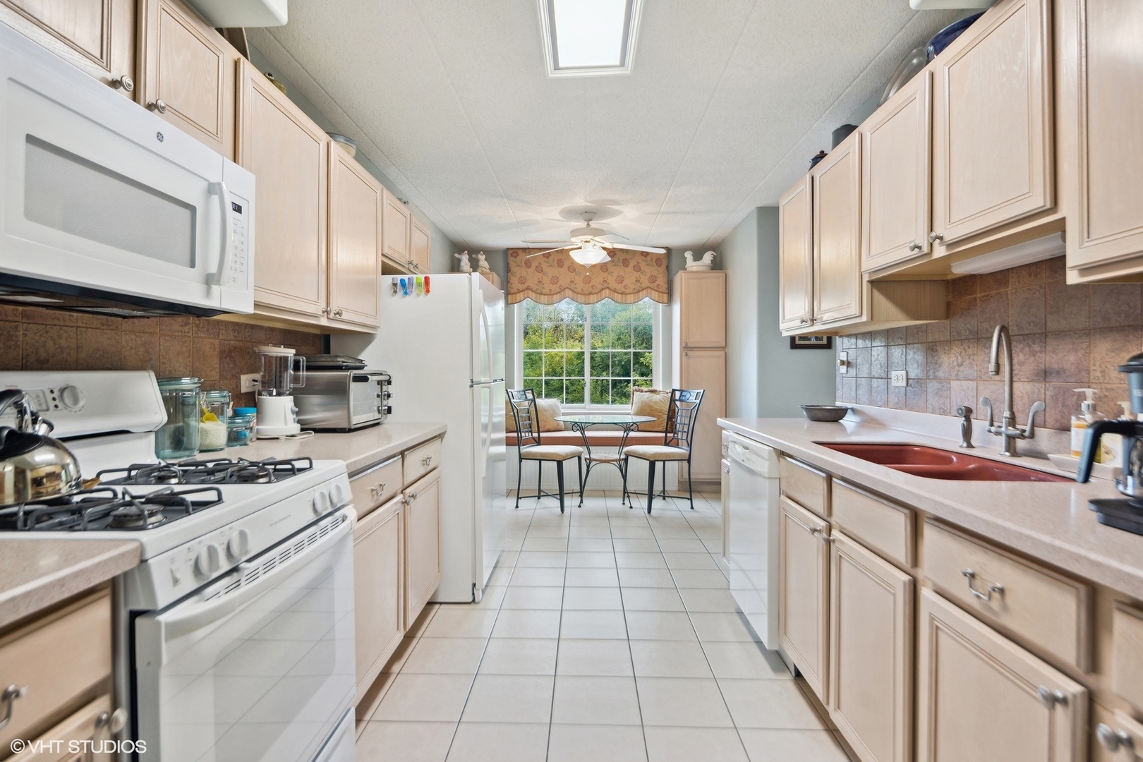 2300 Oakmont Way Unit: 207