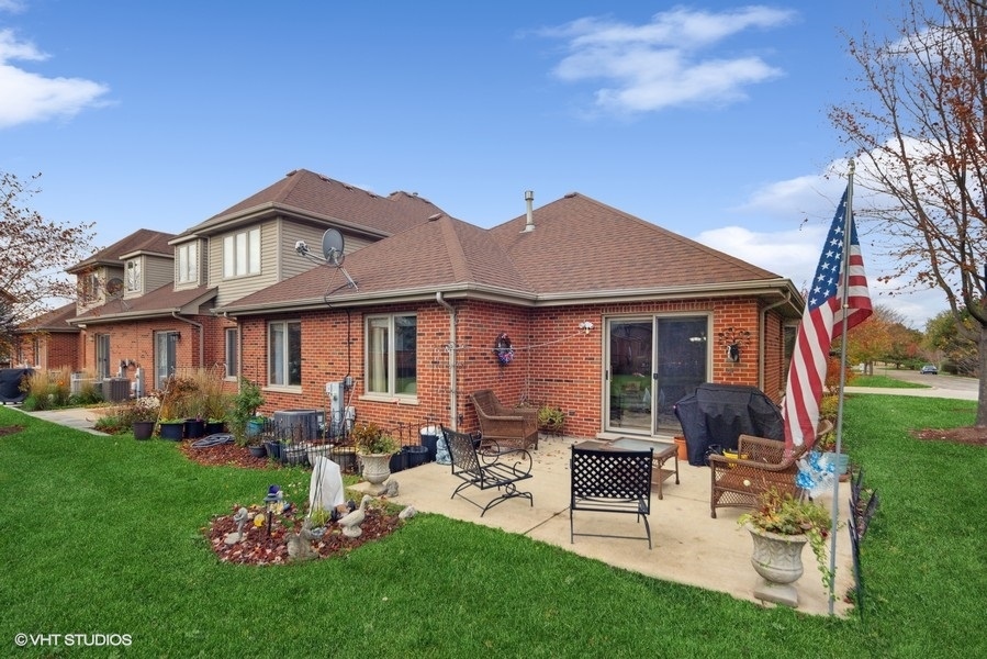 441 Lawrence Lane