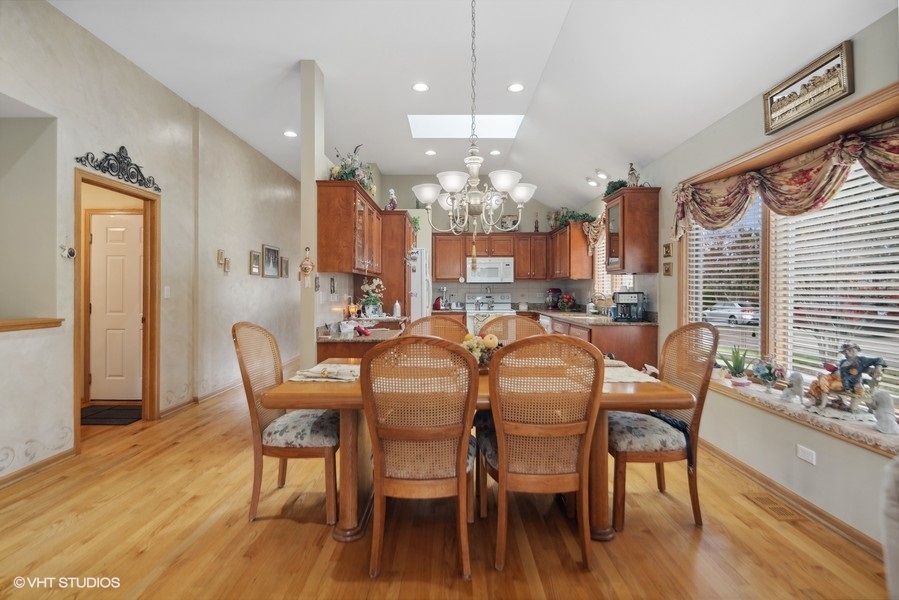 441 Lawrence Lane