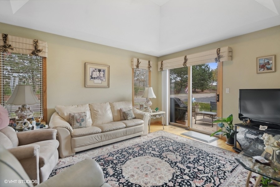 441 Lawrence Lane
