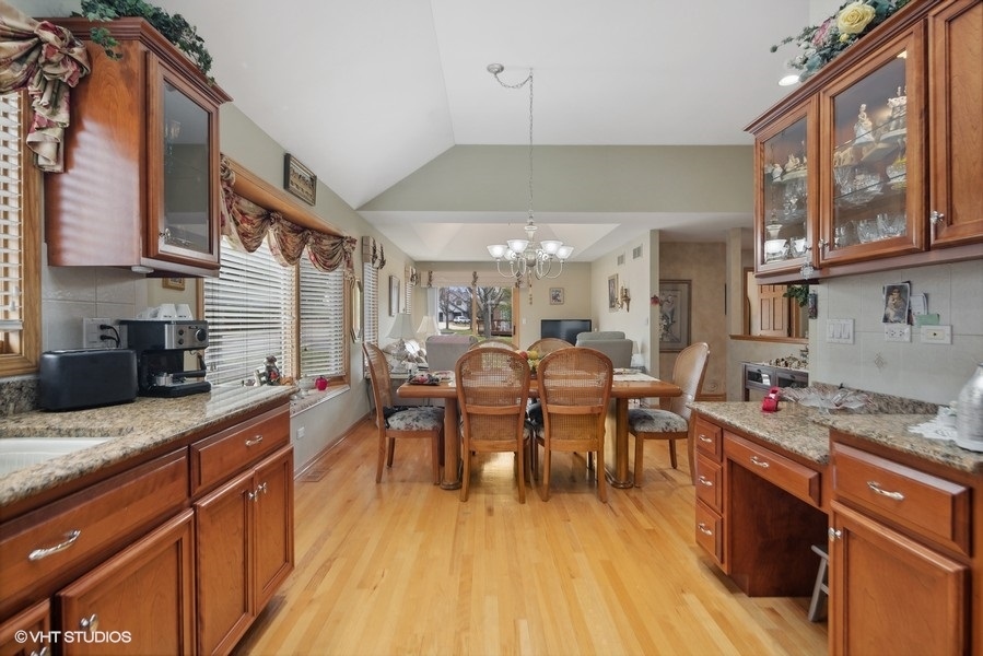 441 Lawrence Lane