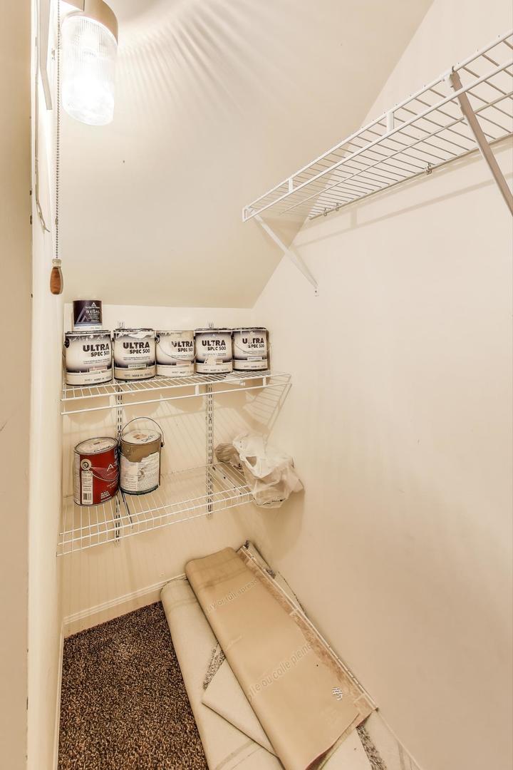 914 Prospect Court Unit: 914