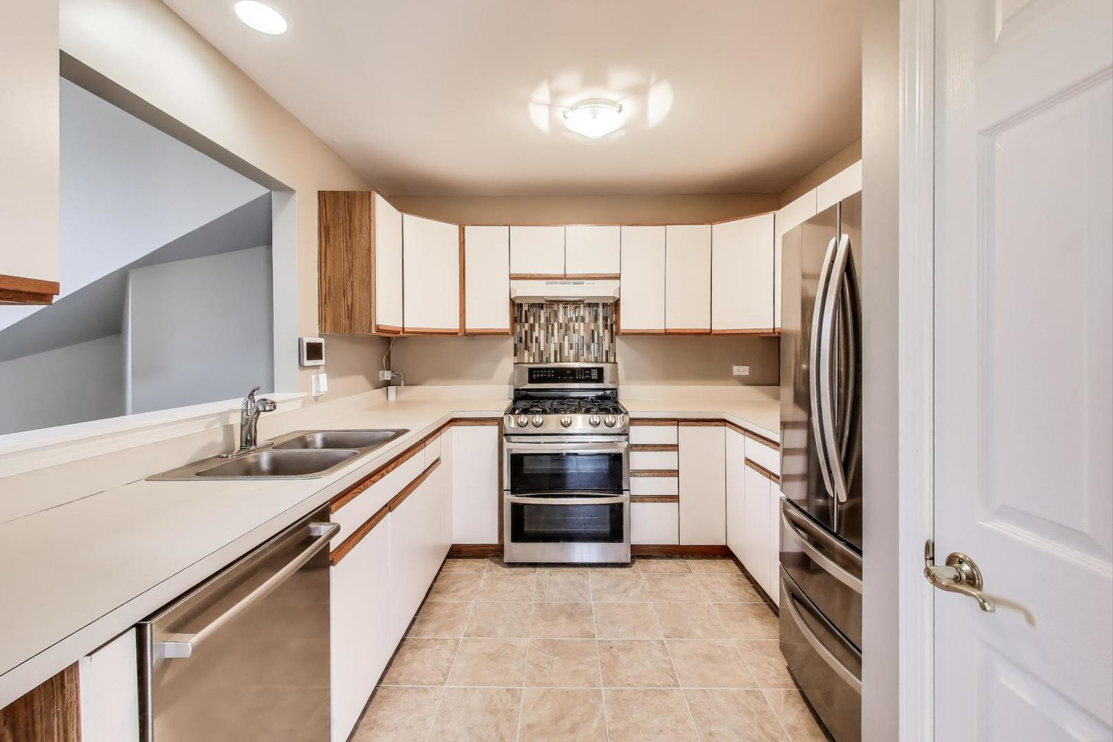 914 Prospect Court Unit: 914