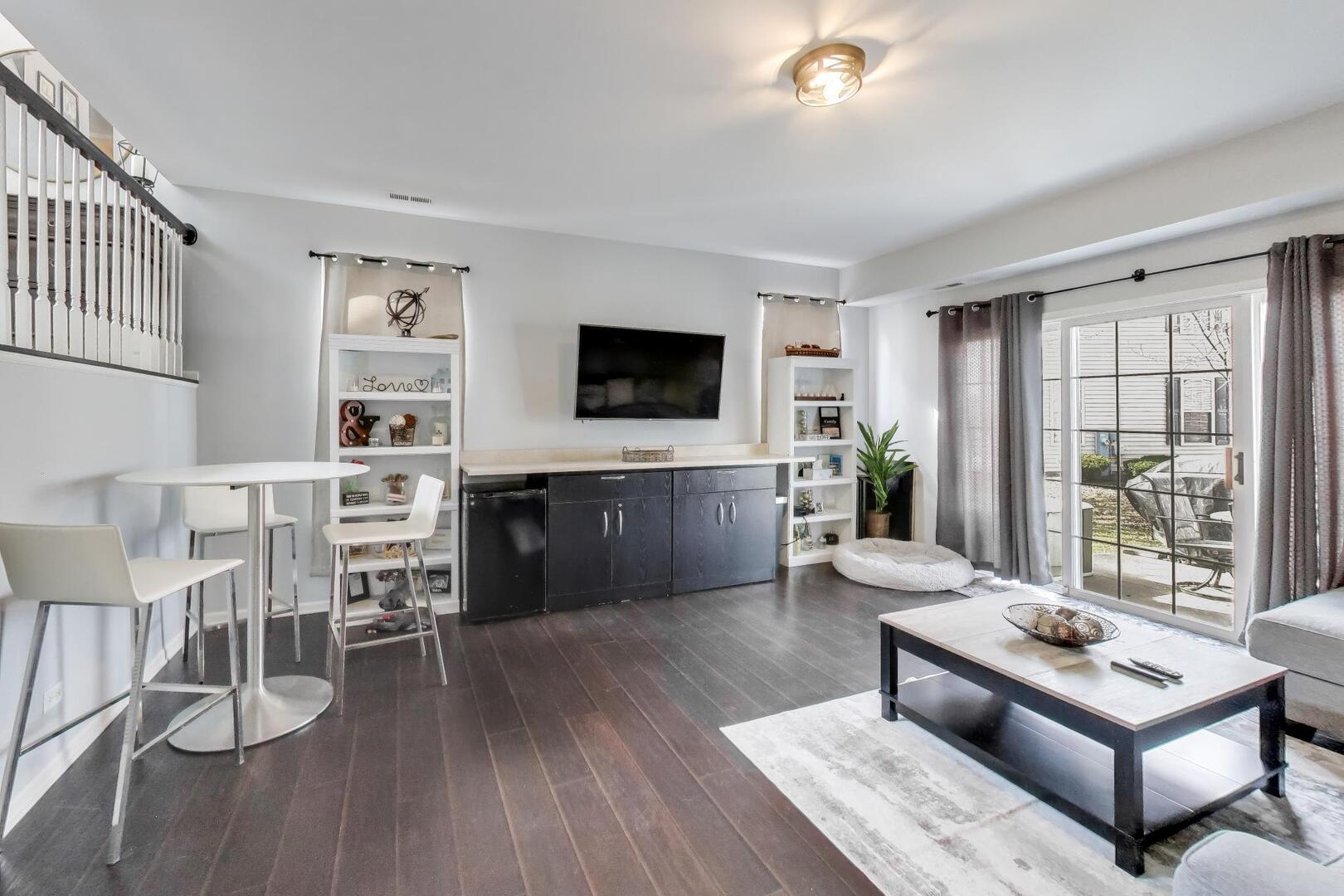 2325 Georgetown Circle