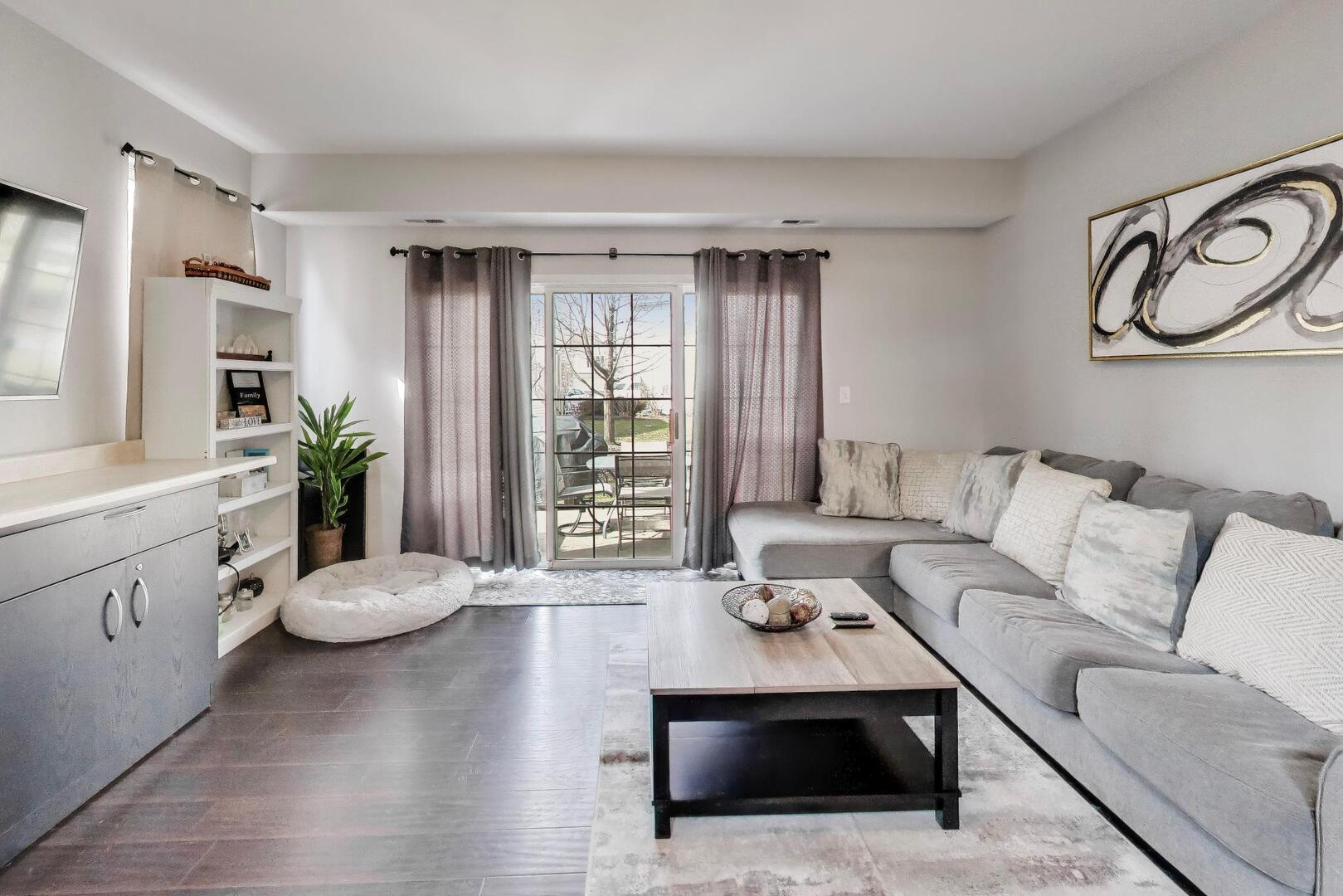 2325 Georgetown Circle