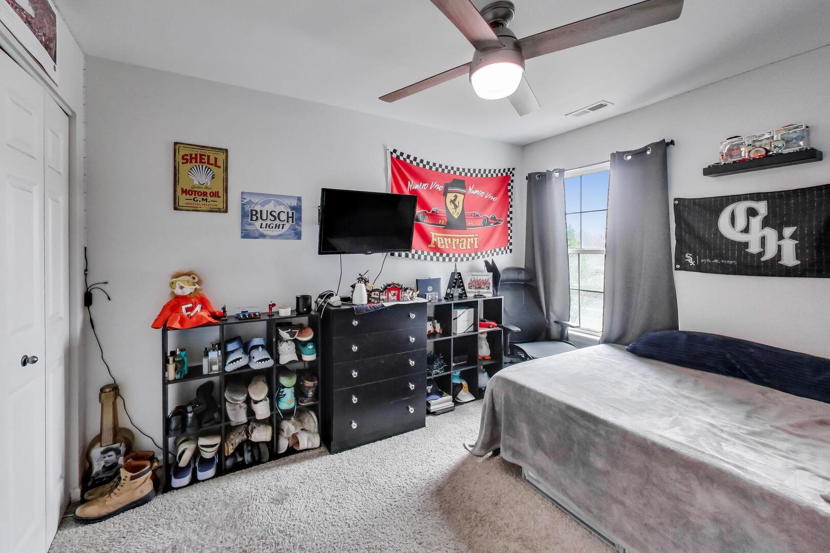 2325 Georgetown Circle