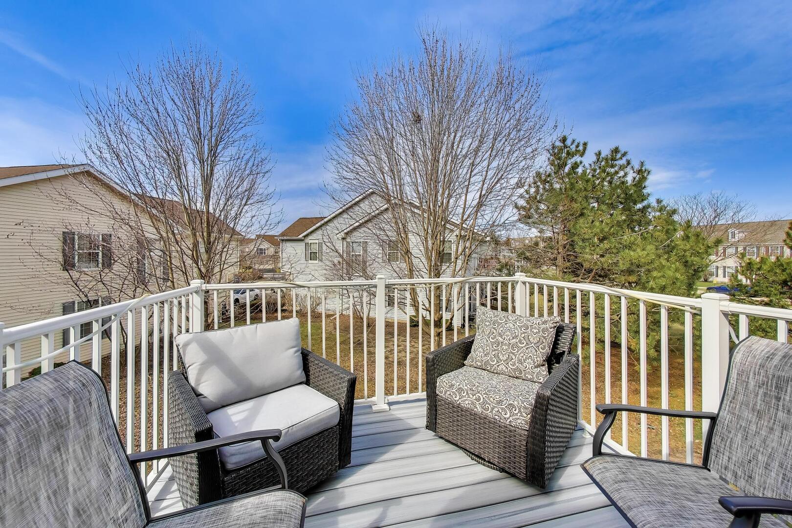 2325 Georgetown Circle