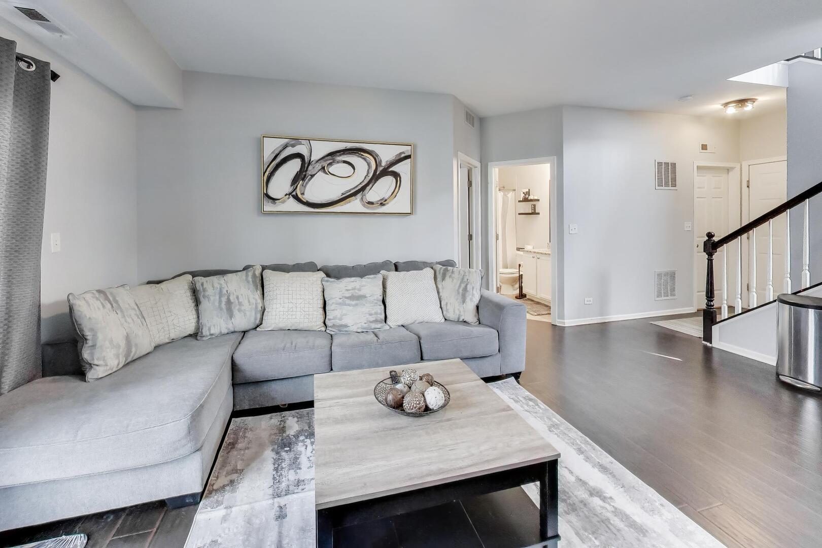 2325 Georgetown Circle