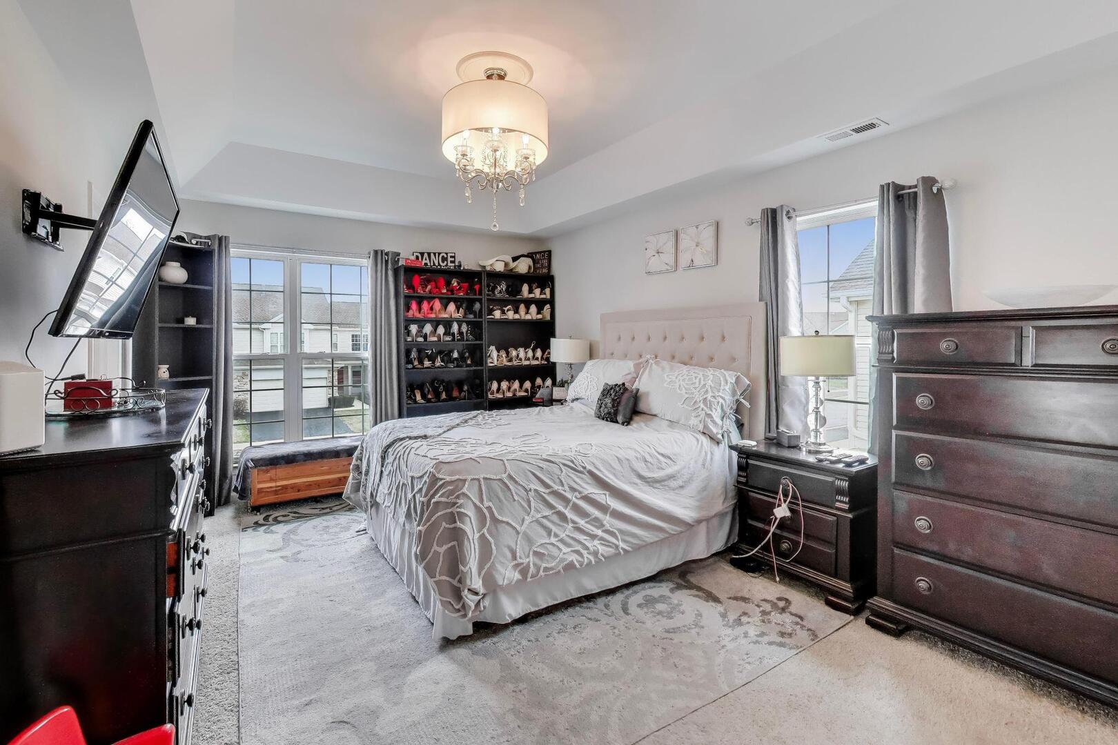 2325 Georgetown Circle