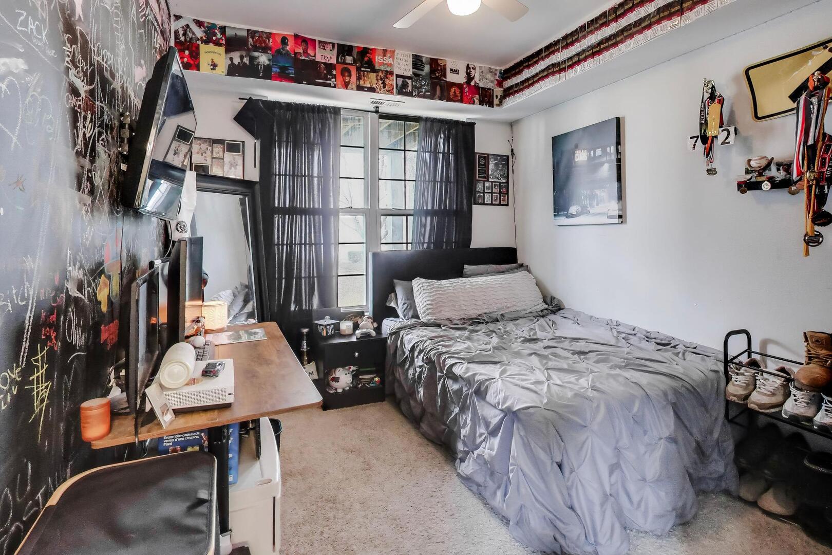 2325 Georgetown Circle