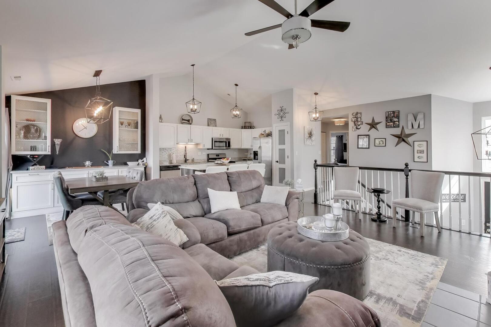 2325 Georgetown Circle