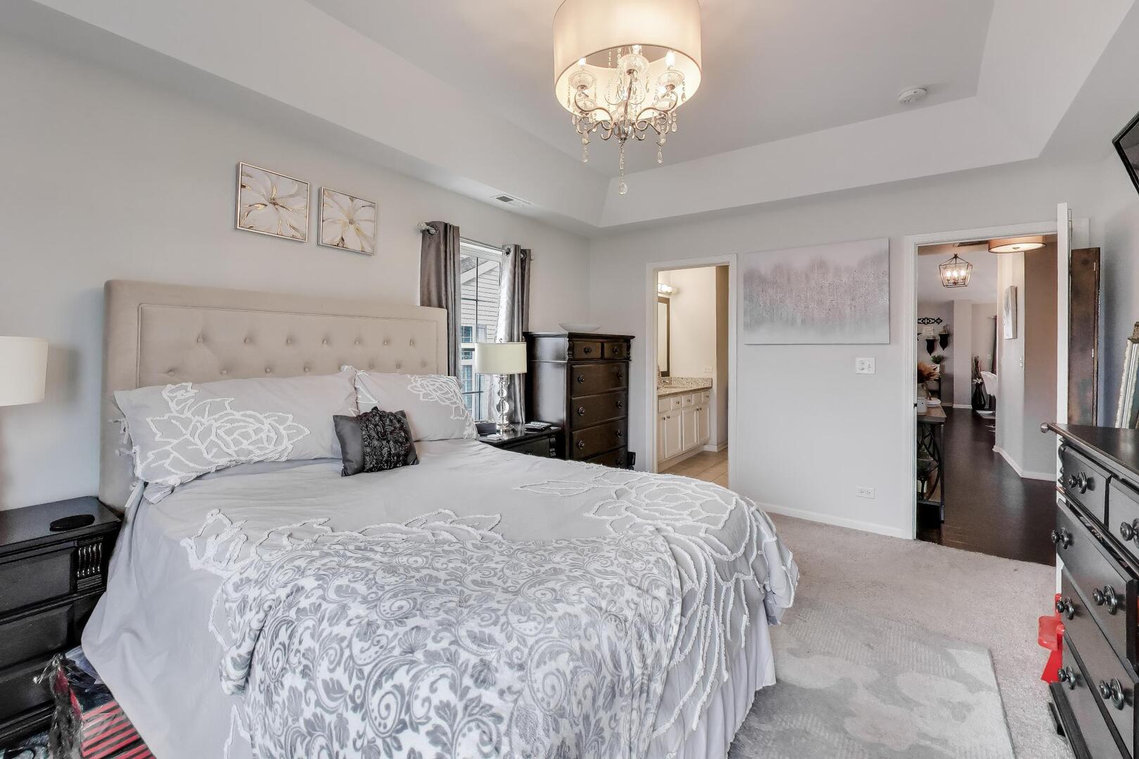 2325 Georgetown Circle