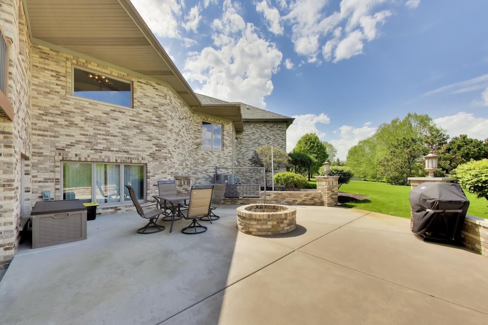 25860 Prairie Hill Lane
