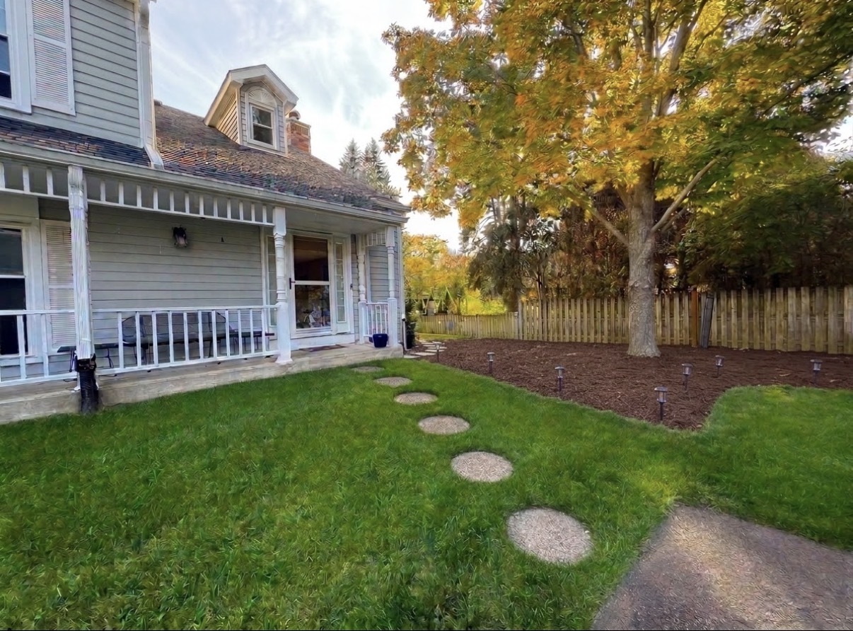 1477 Queensgreen Circle