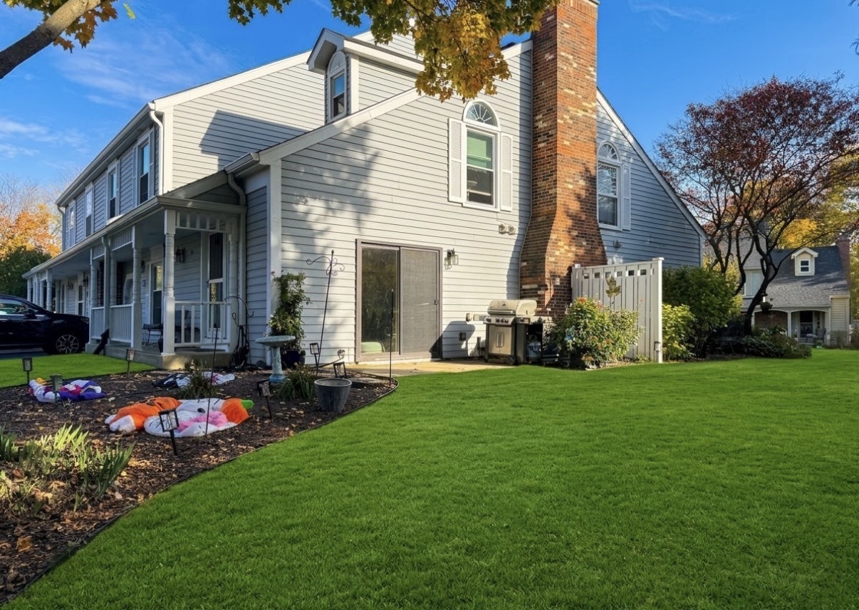 1477 Queensgreen Circle