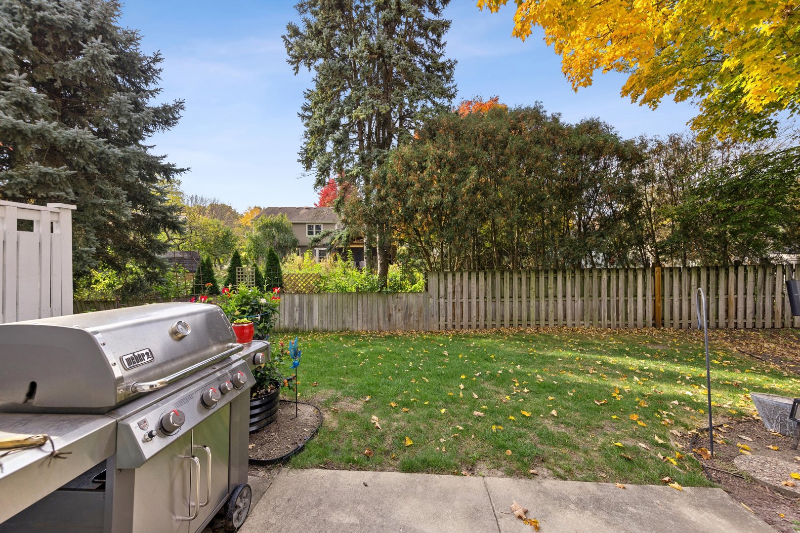 1477 Queensgreen Circle