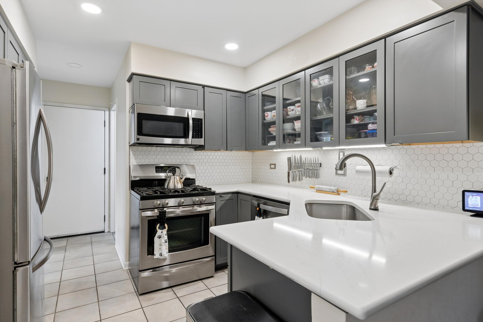 1477 Queensgreen Circle