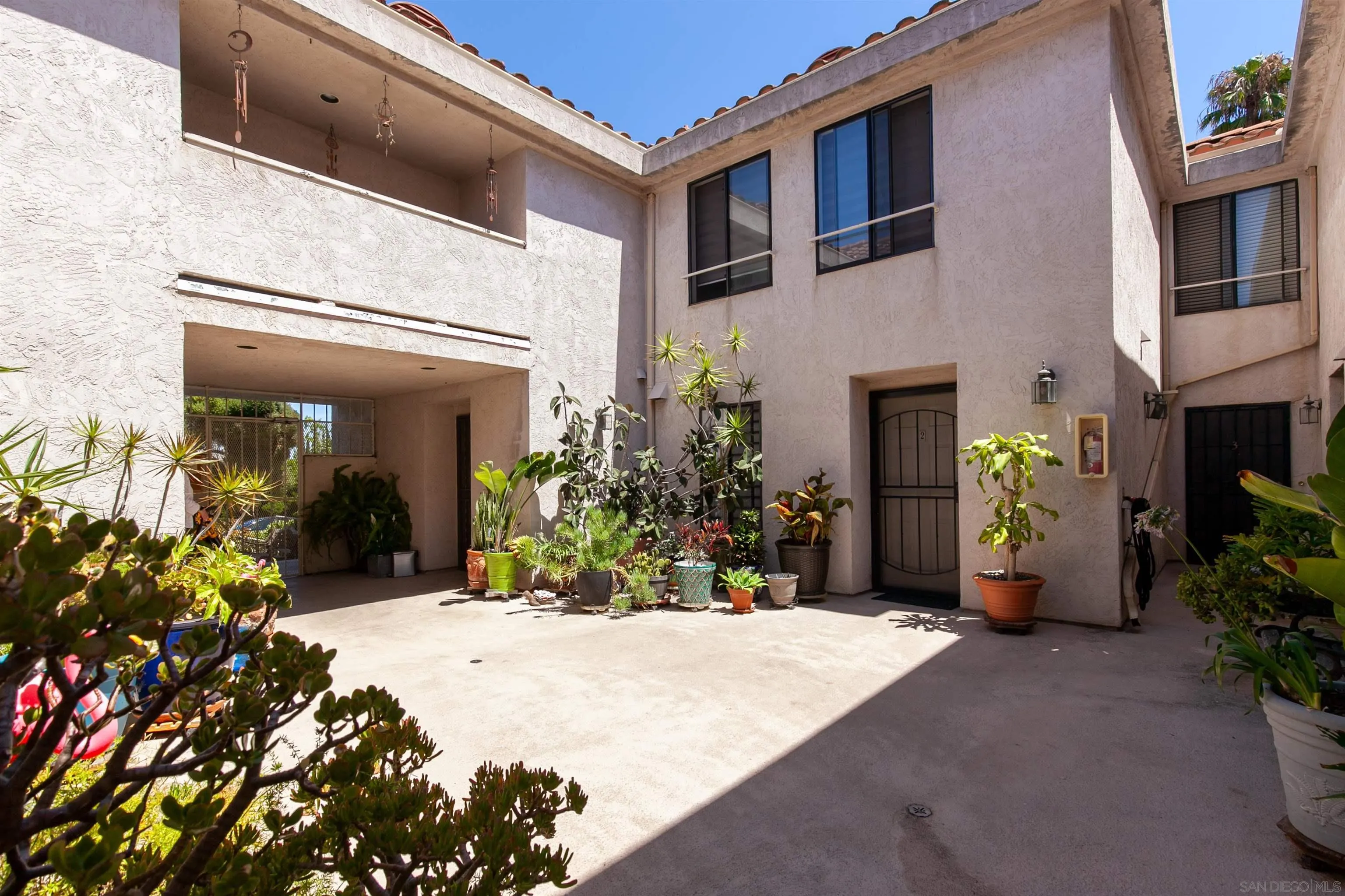 3037 Ingelow Street Unit 6