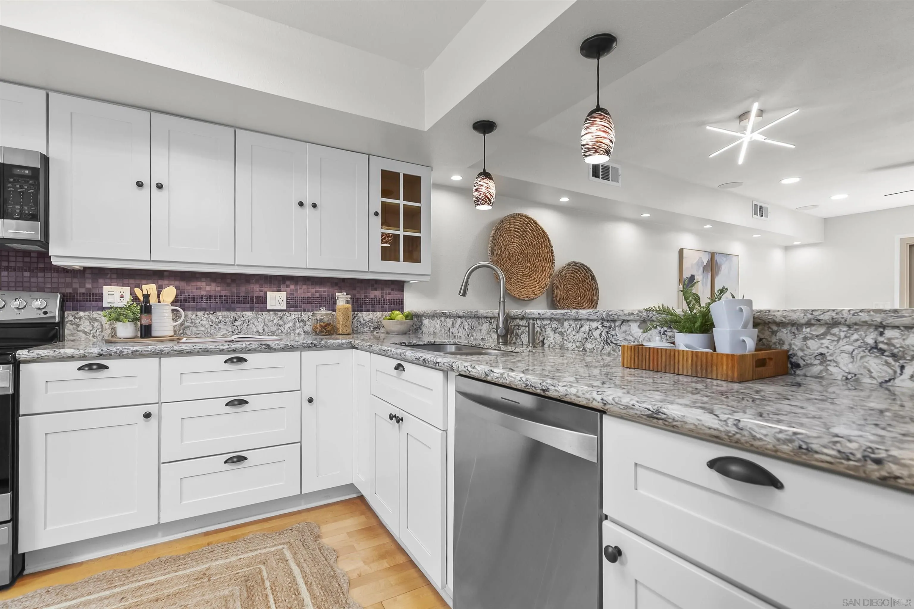 3037 Ingelow Street Unit 6