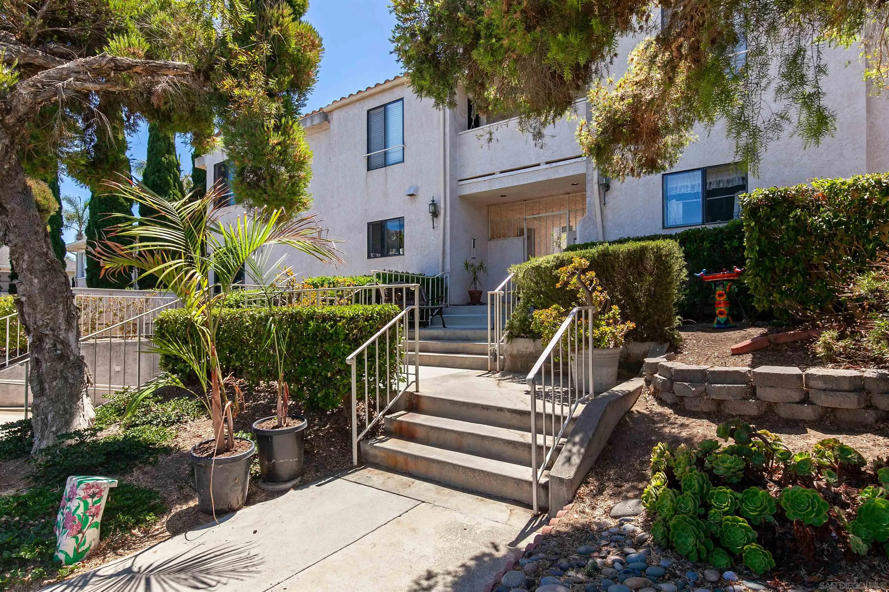 3037 Ingelow Street Unit 6