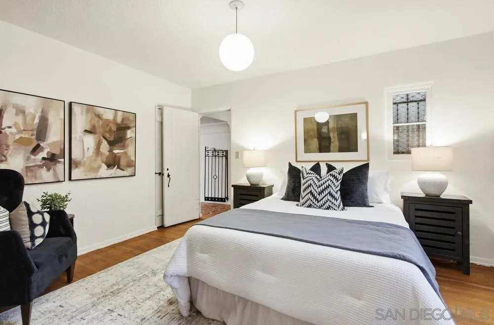 2854 Albatross Street