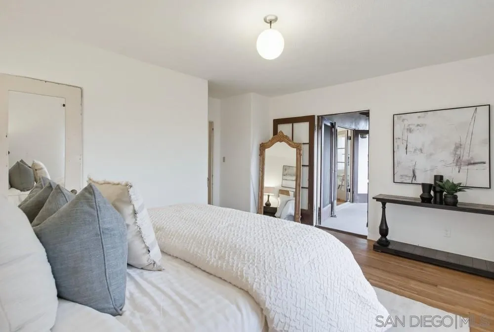 2854 Albatross Street