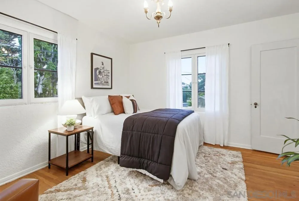 2854 Albatross Street