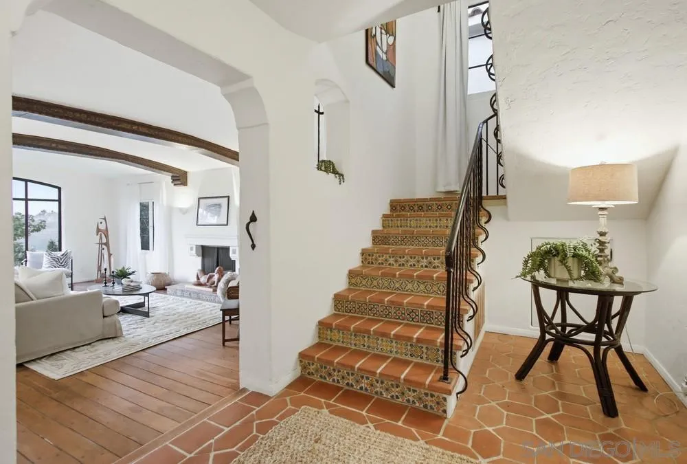 2854 Albatross Street