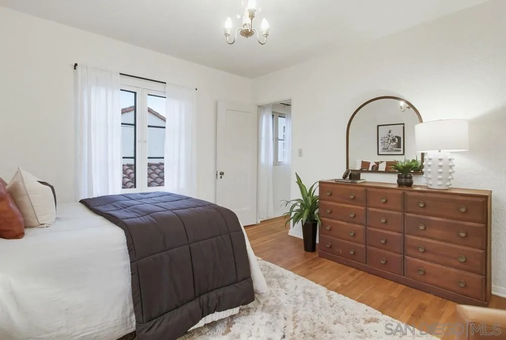 2854 Albatross Street