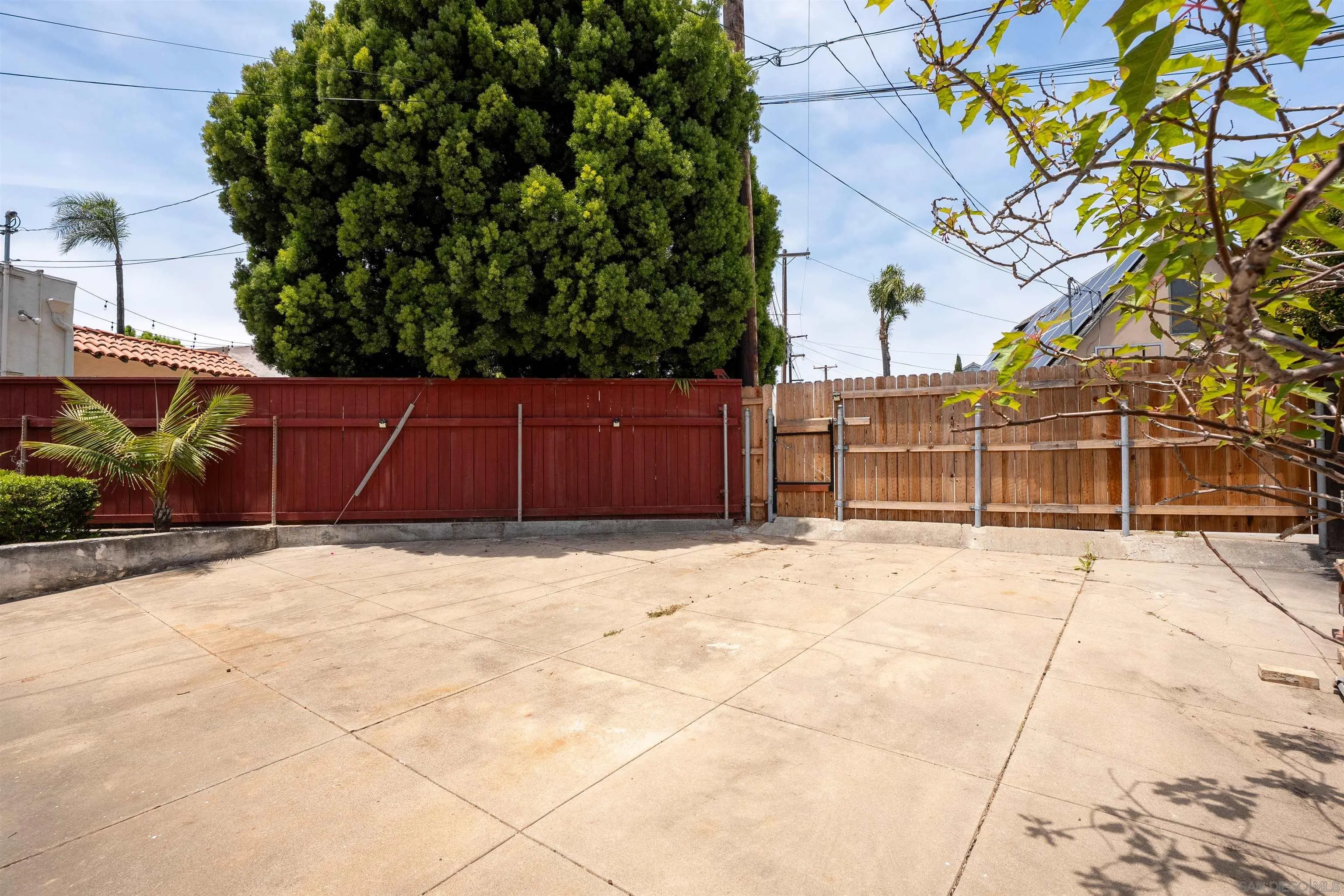 3702 Lotus Drive