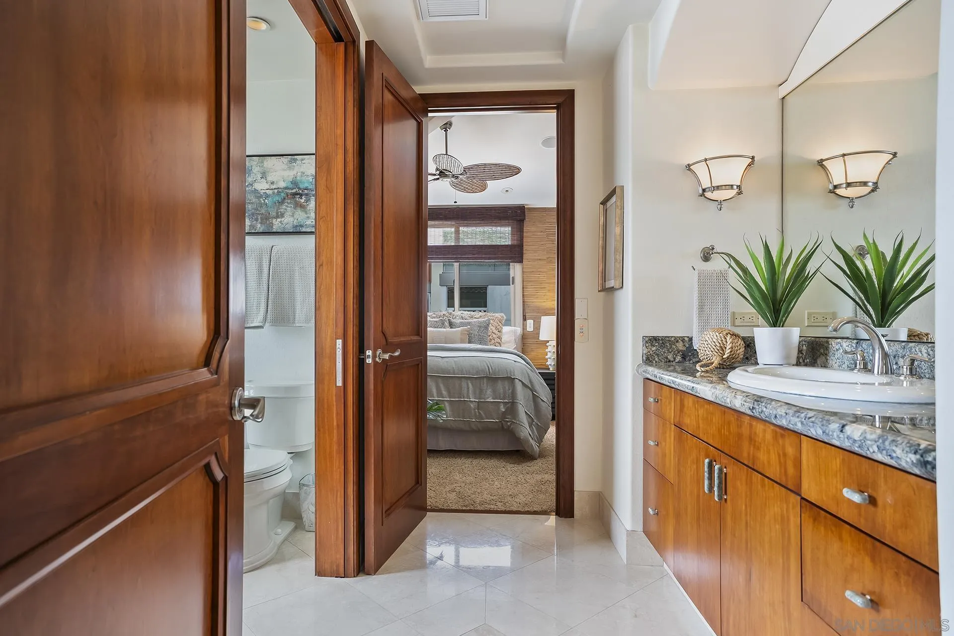 2741 Bayside Walk