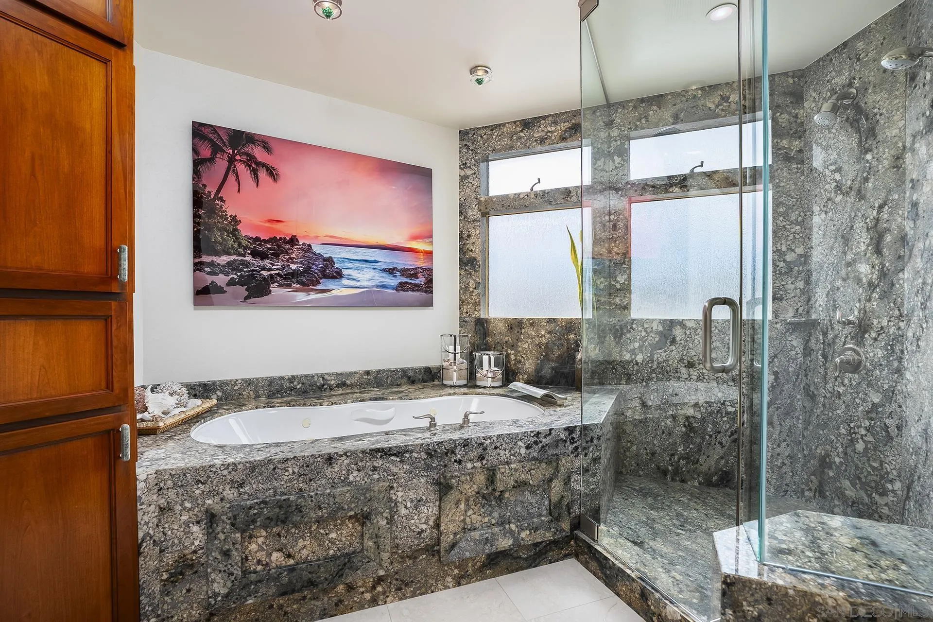 2741 Bayside Walk