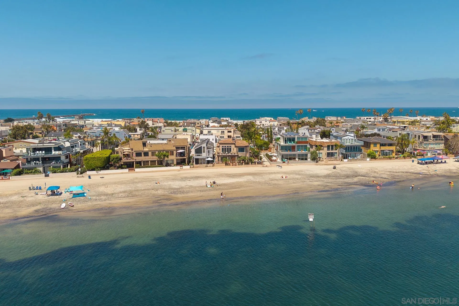 2741 Bayside Walk