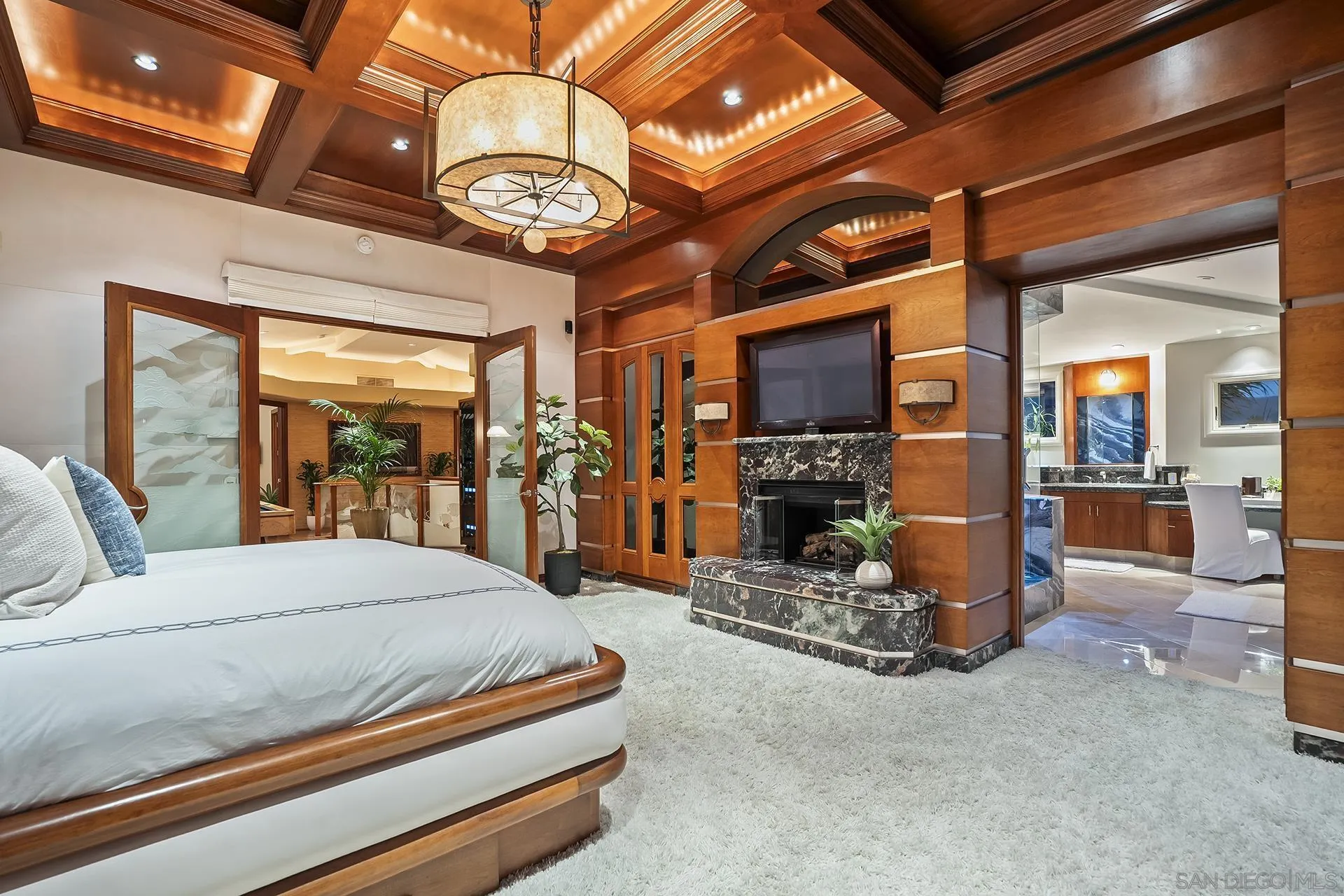 2741 Bayside Walk