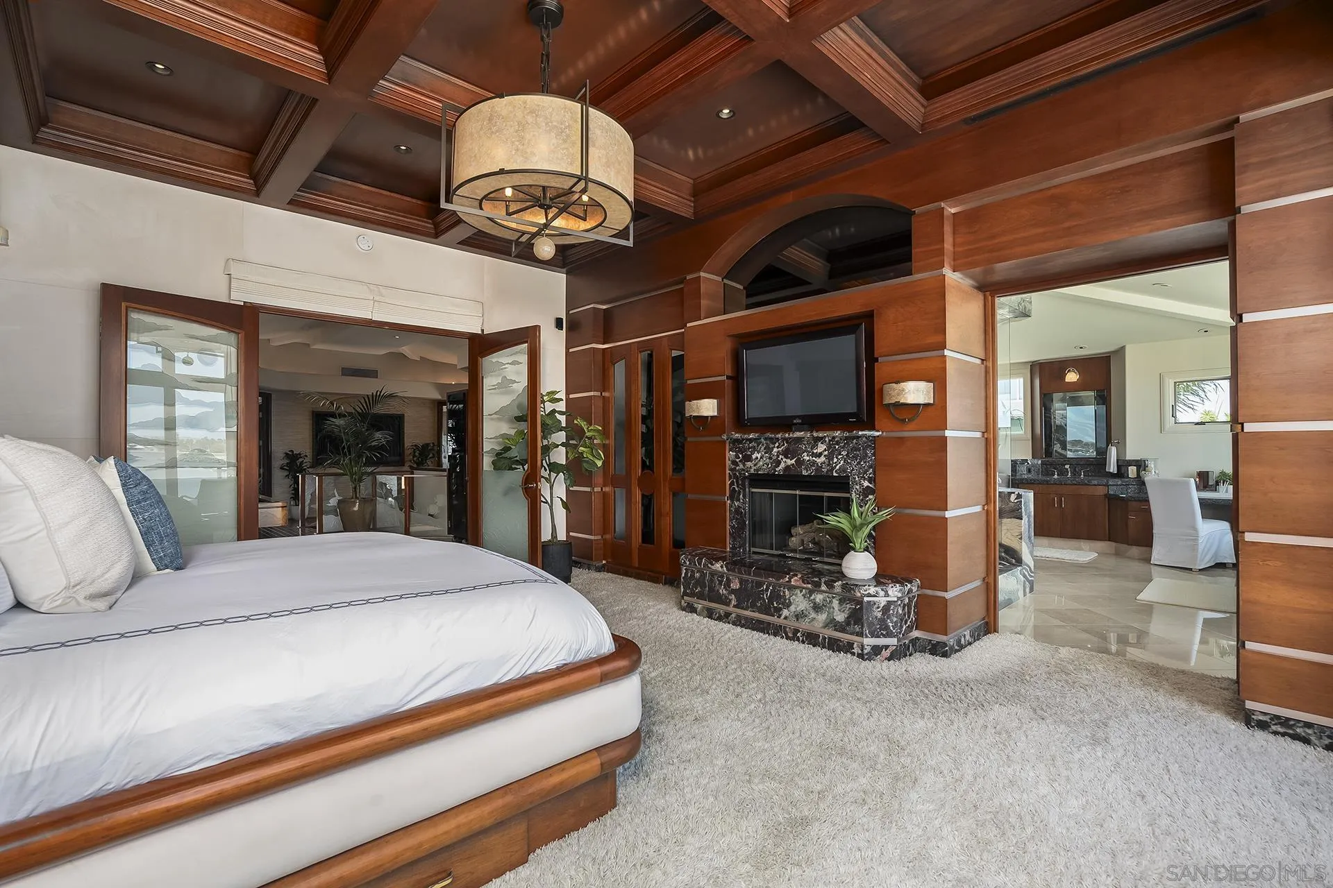 2741 Bayside Walk