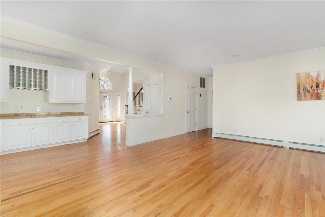 4 Christopher Drive