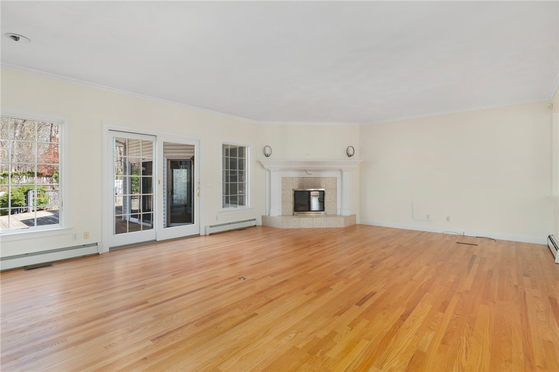 4 Christopher Drive