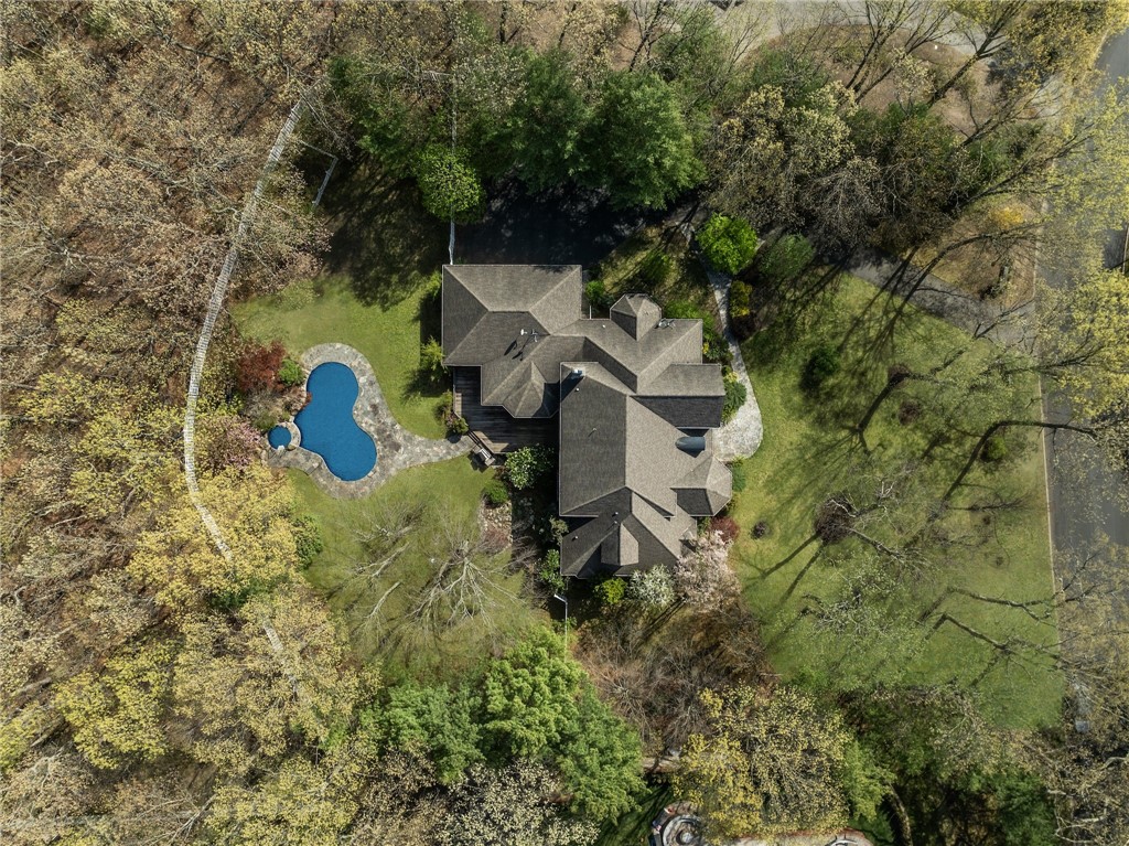 4 Christopher Drive