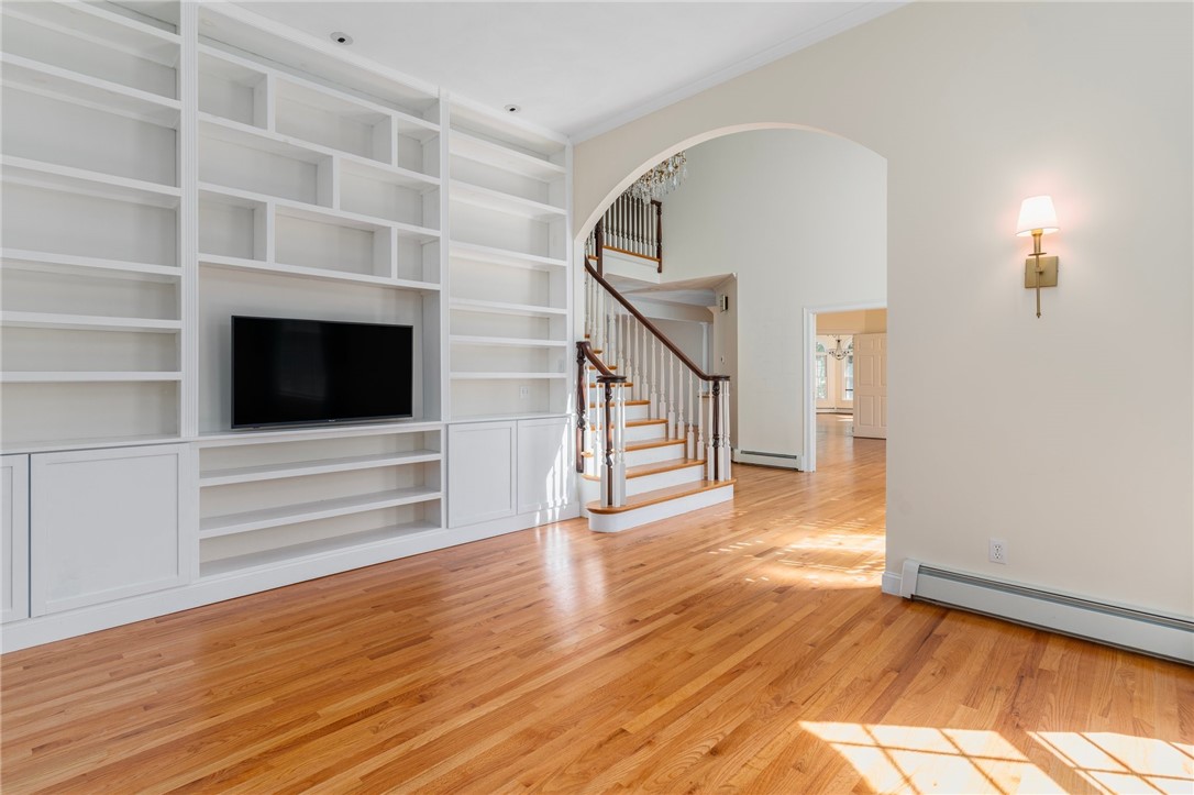 4 Christopher Drive