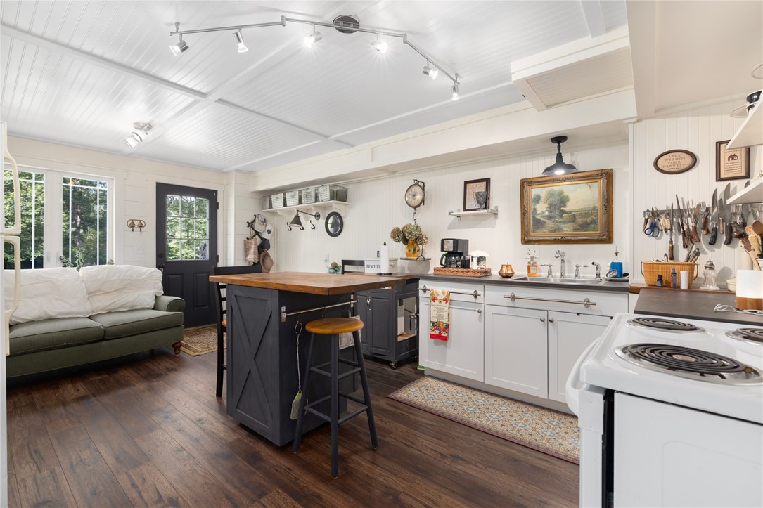 469 Fletcher Road